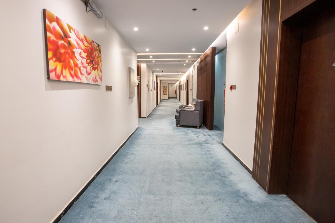 Golden Bujari Hotel - Diyafa Chamis Muschait Exterior foto